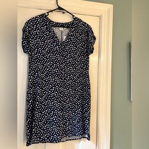 Gap V-neck dress
